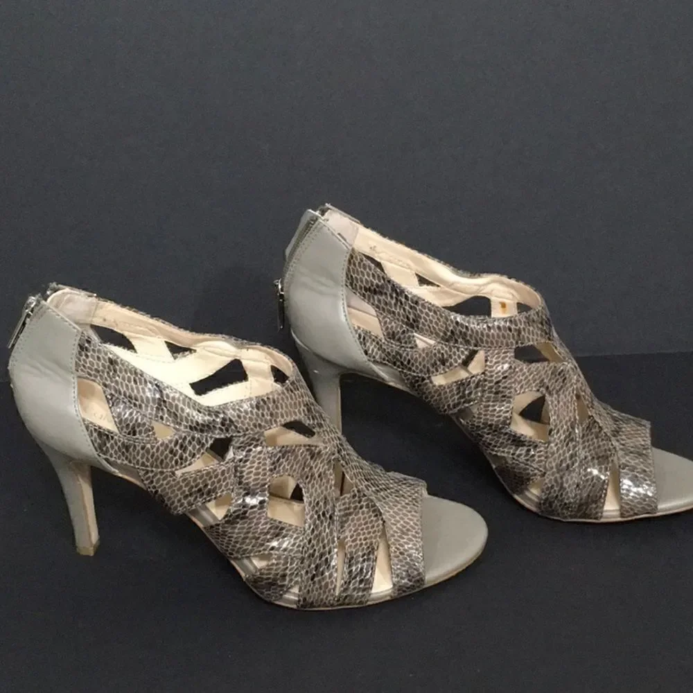 Calvin Klein Gray Python embossed heels - Picture 3 of 11
